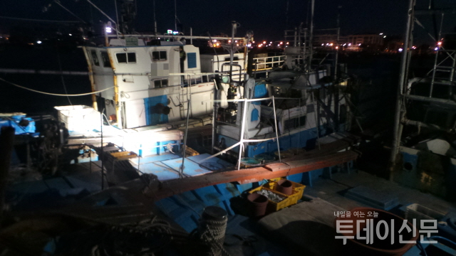 서해남부 해상에 풍랑경보가 내려진 가운데 항구에 정박하고 있던 어선 3척이 표류하는 사고가 발생했다. ⓒ뉴시스