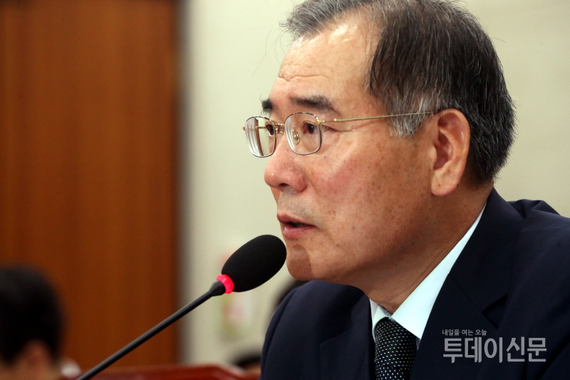 이개호 농림축산식품부 장관 후보자가 9일 오전 서울 여의도 국회에서 열린 인사청문회에서 의원들의 질의에 답하고 있다. ⓒ뉴시스