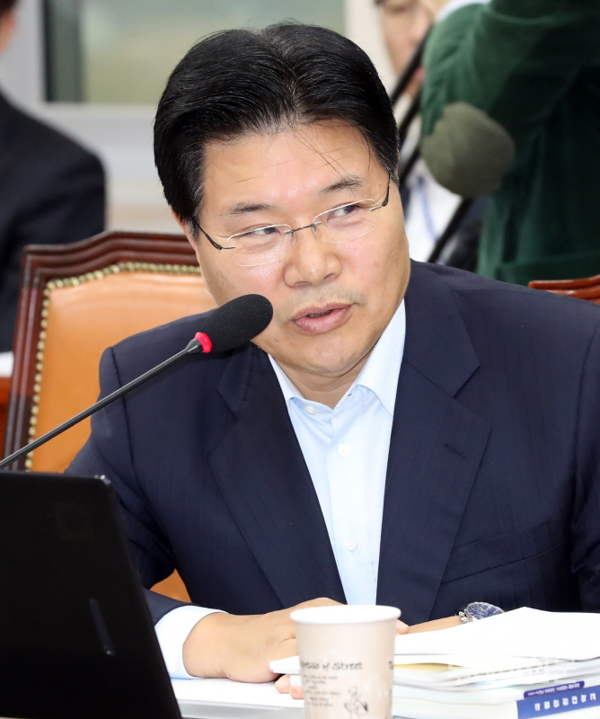 자유한국당 홍문종 의원 ⓒ뉴시스