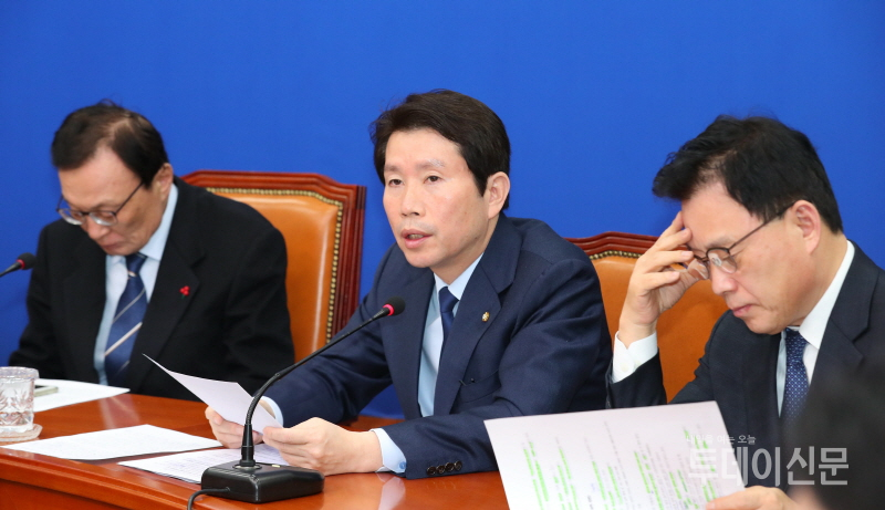 더불어민주당 이인영 원내대표가 22일 서울 여의도 국회에서 열린 최고위원회의에서 발언하고 있다. ⓒ뉴시스