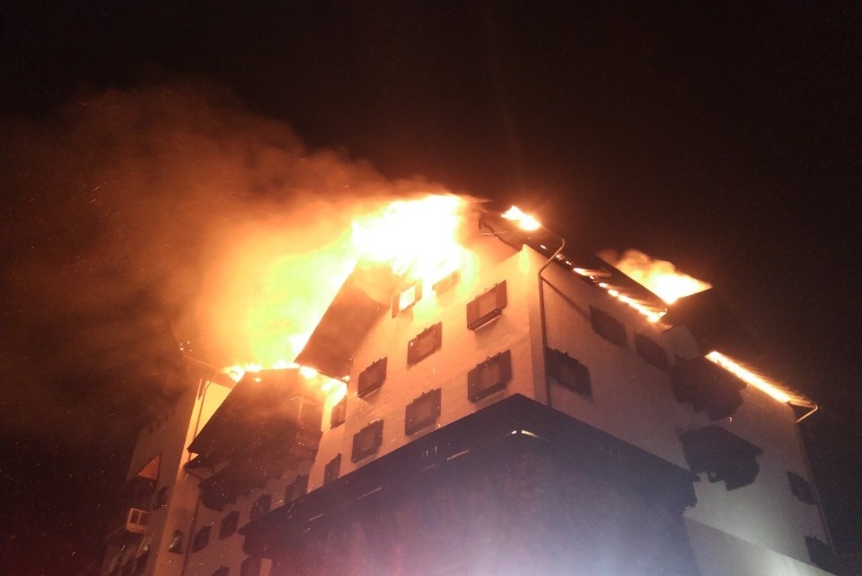 20일 전북 무주군 설천면 덕유산 리조트에 있는 5층짜리 호텔에서 불이 났다.ⓒ전북소방본부
