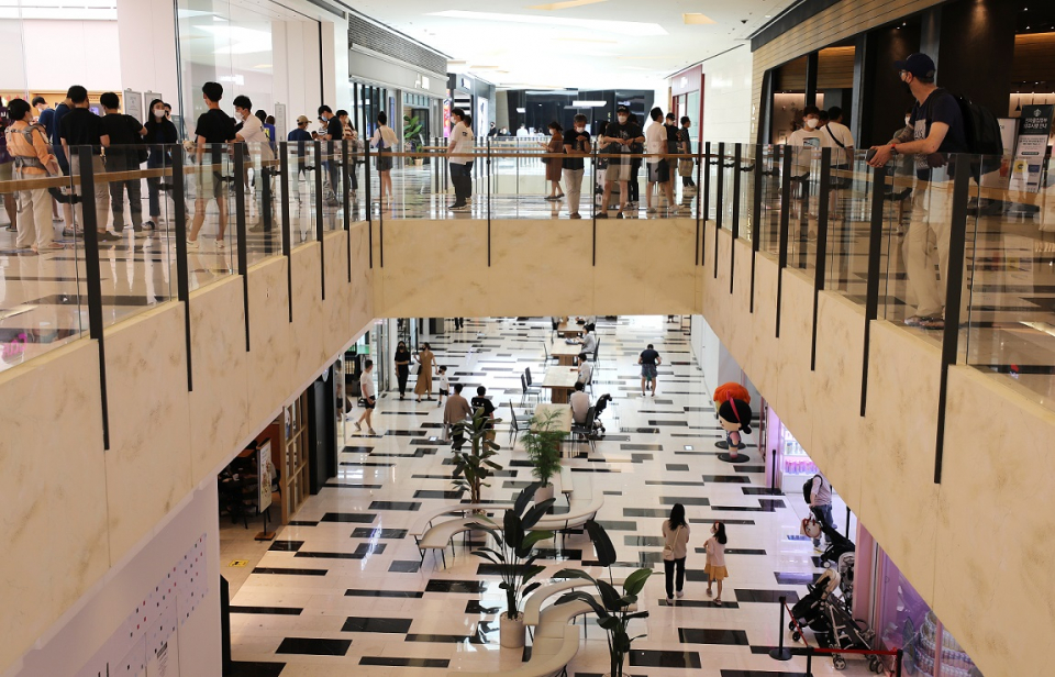 서울 영등포구의 한 대형 쇼핑몰 전경 ⓒ뉴시스