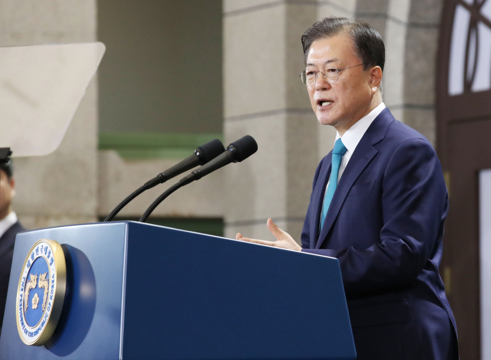 문재인 대통령이 15일 서울 중구 문화역서울284에서 열린 제76주년 광복절 경축식에서 경축사를 하고 있다.ⓒ뉴시스