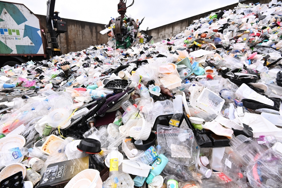플라스틱 재활용 폐기물. ©뉴시스