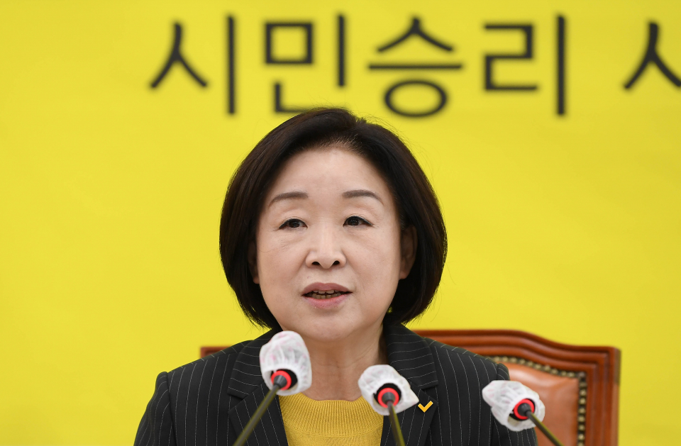 심상정 정의당 대선후보가 지난 3일 서울 여의도 국회에서 열린 기자간담회에서 기자들의 질문에 답하고 있다. ⓒ뉴시스