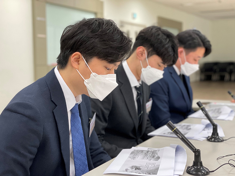 목소리 기부에 나선 신입사원들 ⓒ대상