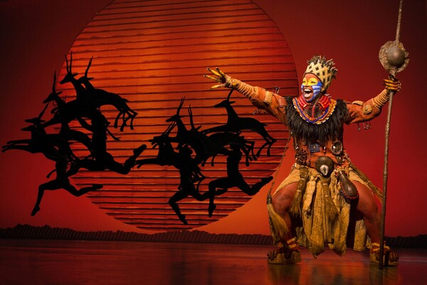 Circle of Life - THE LION KING - Photo by Joan Marcus ⓒDisney