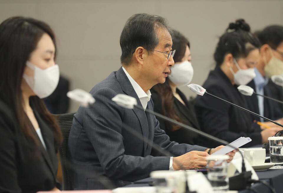 한덕수 국무총리가 26일 오전 서울 중구 대한상공회의소에서 열린 제7차 청년정책조정위원회에 참석해 발언하고 있다. [사진제공=뉴시스]
