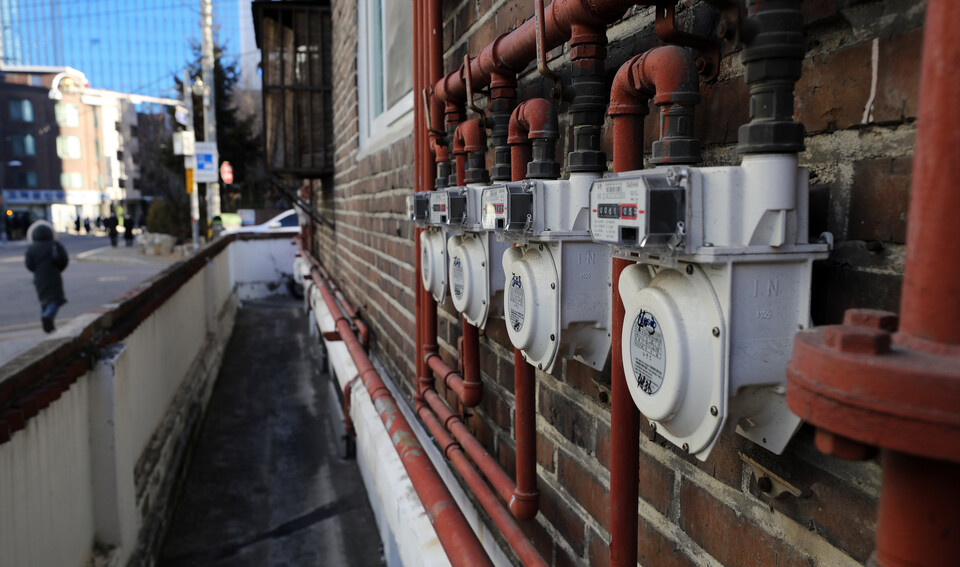 지난 25일 오전 서울 시내 한 주택가에 가스계량기가 설치돼 있다.&nbsp;[사진제공=뉴시스]