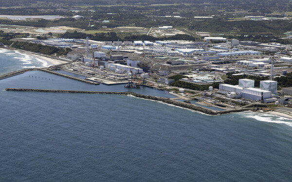 일본 도쿄전력이 5일 후쿠시마 제1원자력발전소 오염수의 2차 해양 방류를 개시한다. 사진은 지난 8월 22일 일본 후쿠시마 제1원전 앞바다. [사진제공=뉴시스]