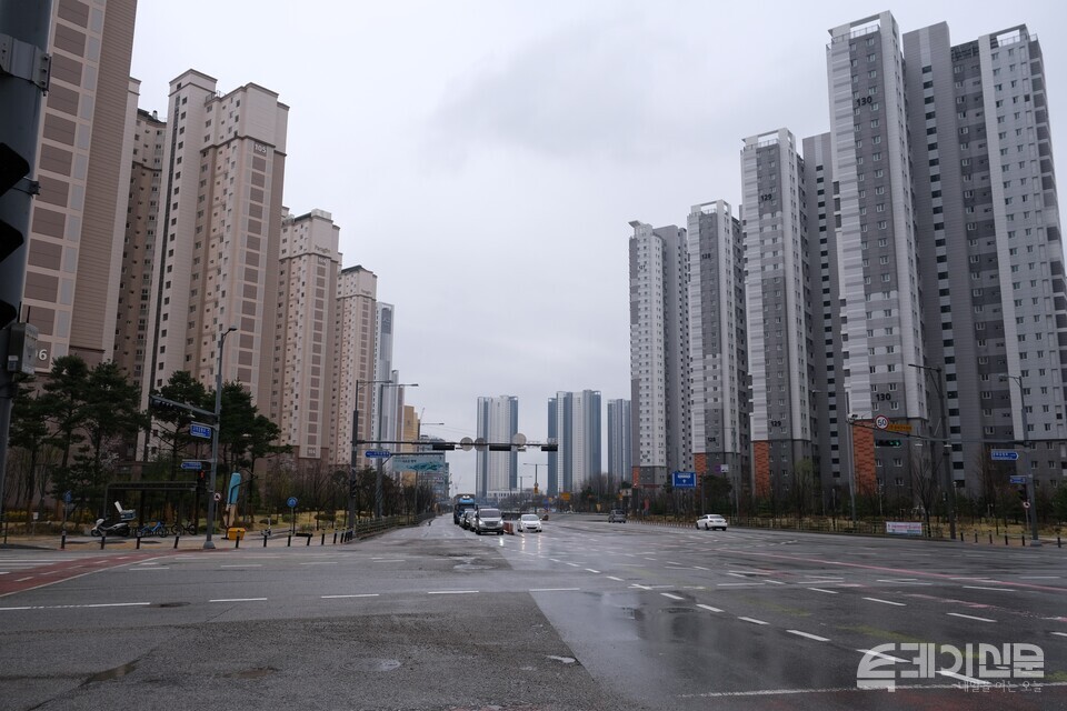 고덕국제신도시를 관통하는 주도로인 고덕국제대로 ⓒ투데이신문