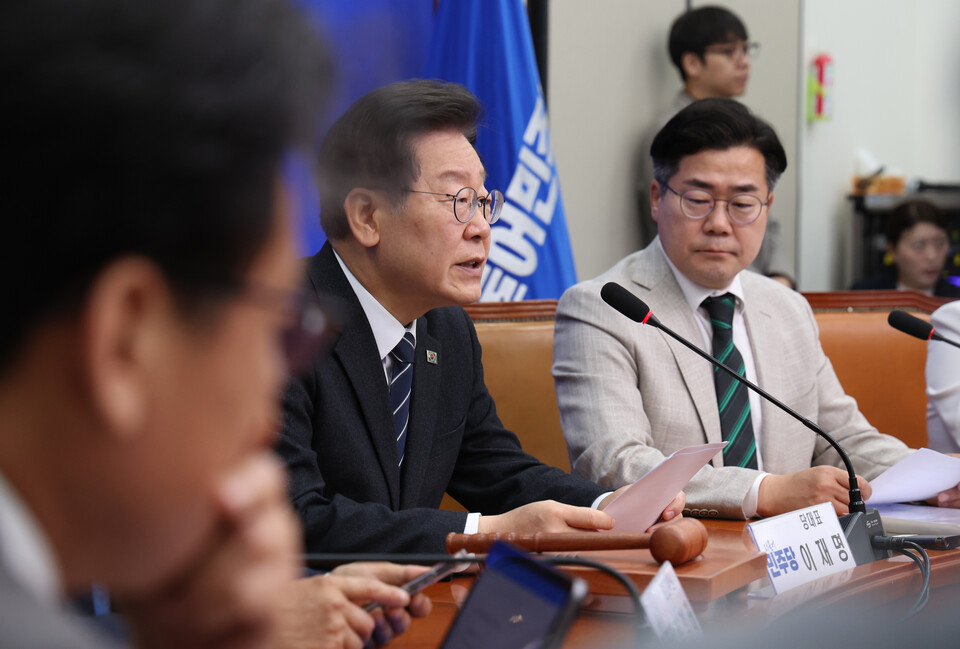 이재명 더불어민주당 대표가 24일 서울 여의도 국회에서 열린 최고위원회의에서 모두발언하고 있다. [사진제공=뉴시스]