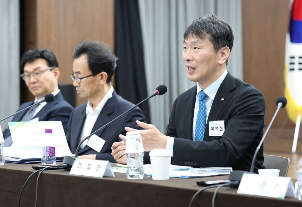 금융감독원 이복현 원장 [사진출처=뉴시스]