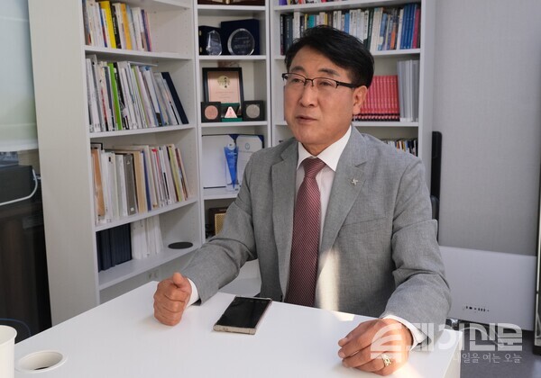 서울디지털대학교 부동산학과 한문도 교수 ⓒ투데이신문