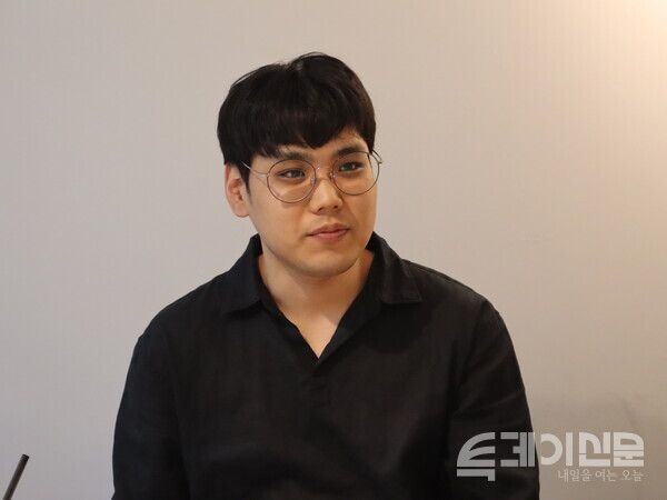 국민건강보험 일산병원에서 근무 중인 간호사 이제원씨(27)가 투데이신문과 인터뷰를 진행하고 있다. ⓒ투데이신문