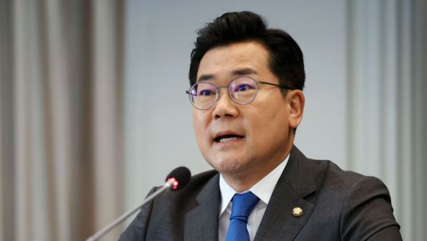 더불어민주당 박찬대 당대표 직무대행 겸 원내대표가 16일 서울 중구 프레스센터에서 열린 관훈토론회에서 기조연설을 하고 있다. [사진출처=뉴시스]<br>