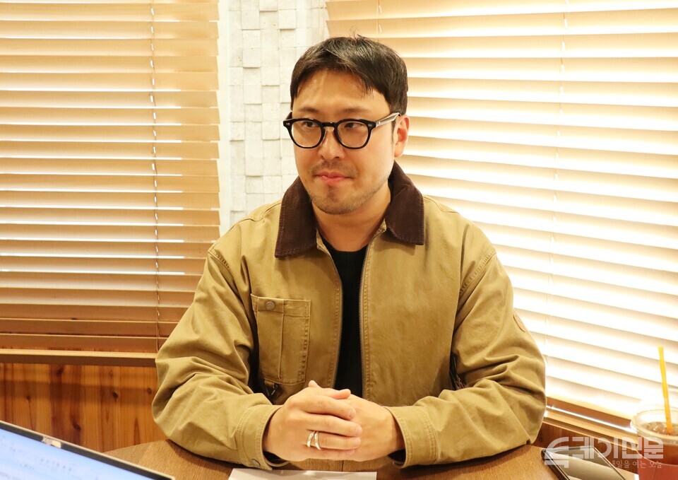 플로리스트 허정목씨가 본보와 인터뷰하고 있다. ⓒ투데이신문