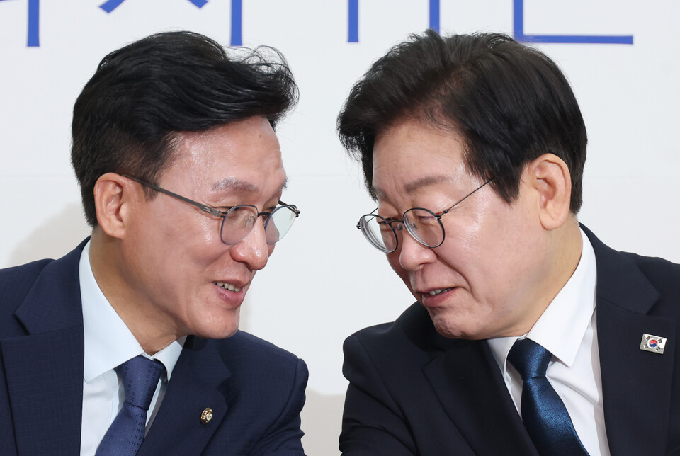 더불어민주당 이재명 대표와 김민석 최고위원. [사진출처=뉴시스]