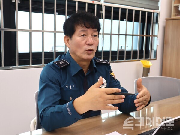 전국경찰직장협의회 민관기 위원장이 인터뷰에 응하고 있다.&nbsp;ⓒ투데이신문