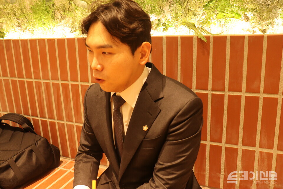 이철우 협회장이 인터뷰를 진행하고 있다. ⓒ 투데이신문