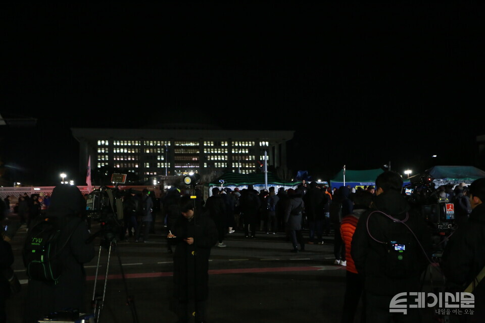 4일 오전, 서울 여의도 국회 앞 ⓒ투데이신문