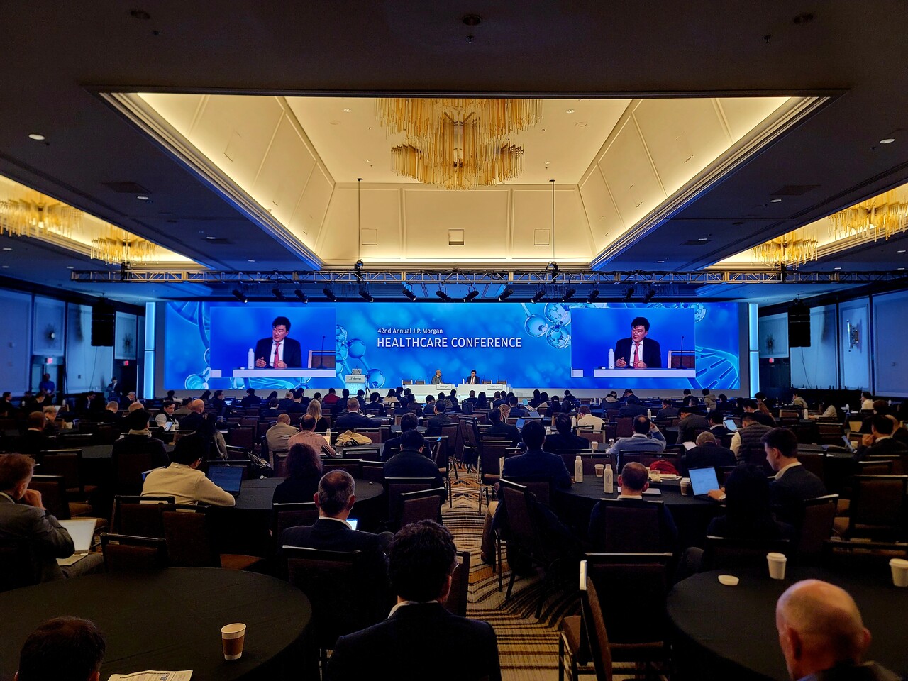 지난해 1월 열린 JPMHC에서 삼성바이오로직스 존림 대표가 메인 트랙 발표를 진행 중이다. [사진 제공=삼성바이오로직스]