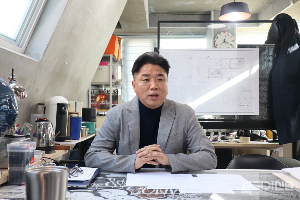 지난해 12월 26일 경일대학교 소방방재학부 이영주 교수가 인터뷰에 응하고 있다. ⓒ투데이신문<br>