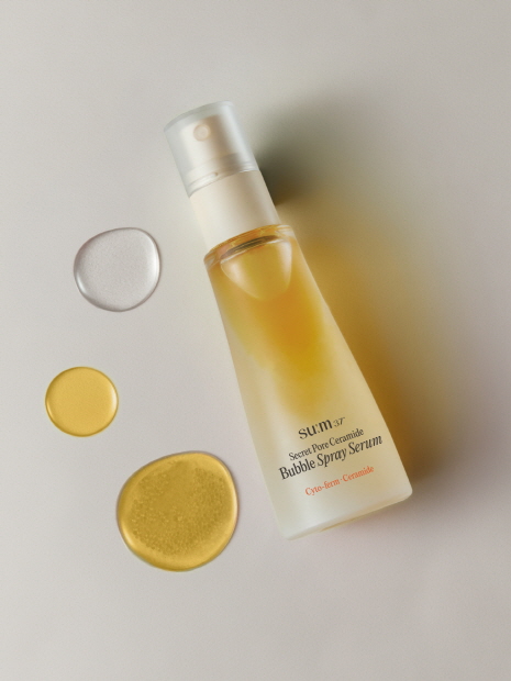 ‘시크릿 모공 세라마이드 버블 오일 에센스 미스트’ [사진=LG생활건강]