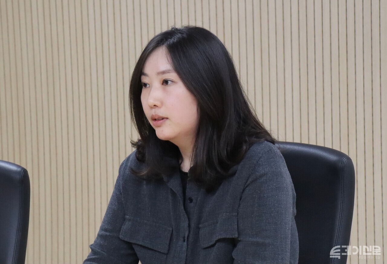 권유리씨가 본보와의 인터뷰에서 자신의 이야기를 전하고 있다. ⓒ투데이신문<br>