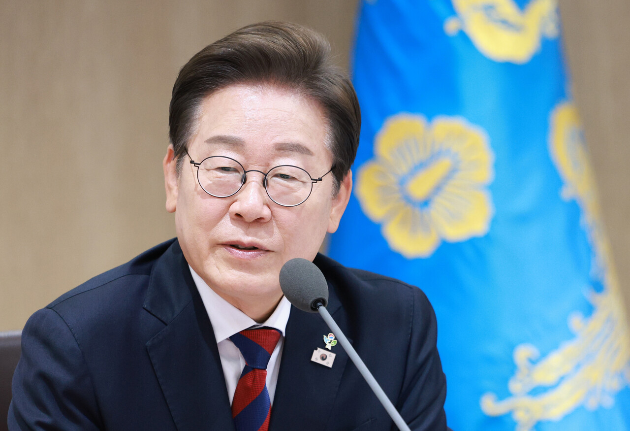 이재명 대통령이 5일 서울 용산구 대통령실에서 열린 국무회의를 주재하고 있다. [사진=뉴시스]