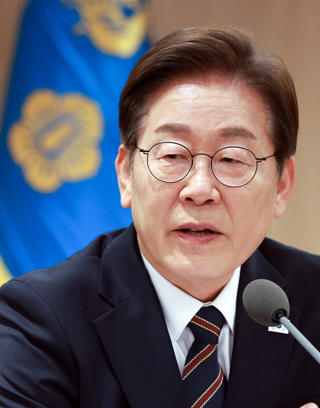 이재명 대통령이 9일 서울 용산구 대통령실 청사에서 열린 2차 비상경제점검 태스크포스(TF)회의에서 발언하고 있는 모습. [사진제공=뉴시스]<br>