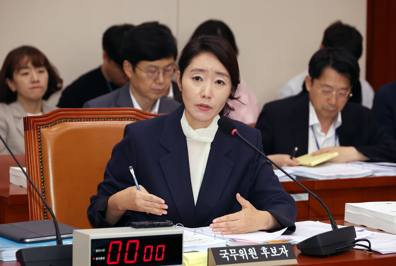 &nbsp;강선우 여성가족부 장관 후보자가 지난 14일 서울 여의도 국회에서 열린 여성가족위원회의 인사청문회에서 의원 질의에 답하고 있는 모습. [사진제공=뉴시스]<br>