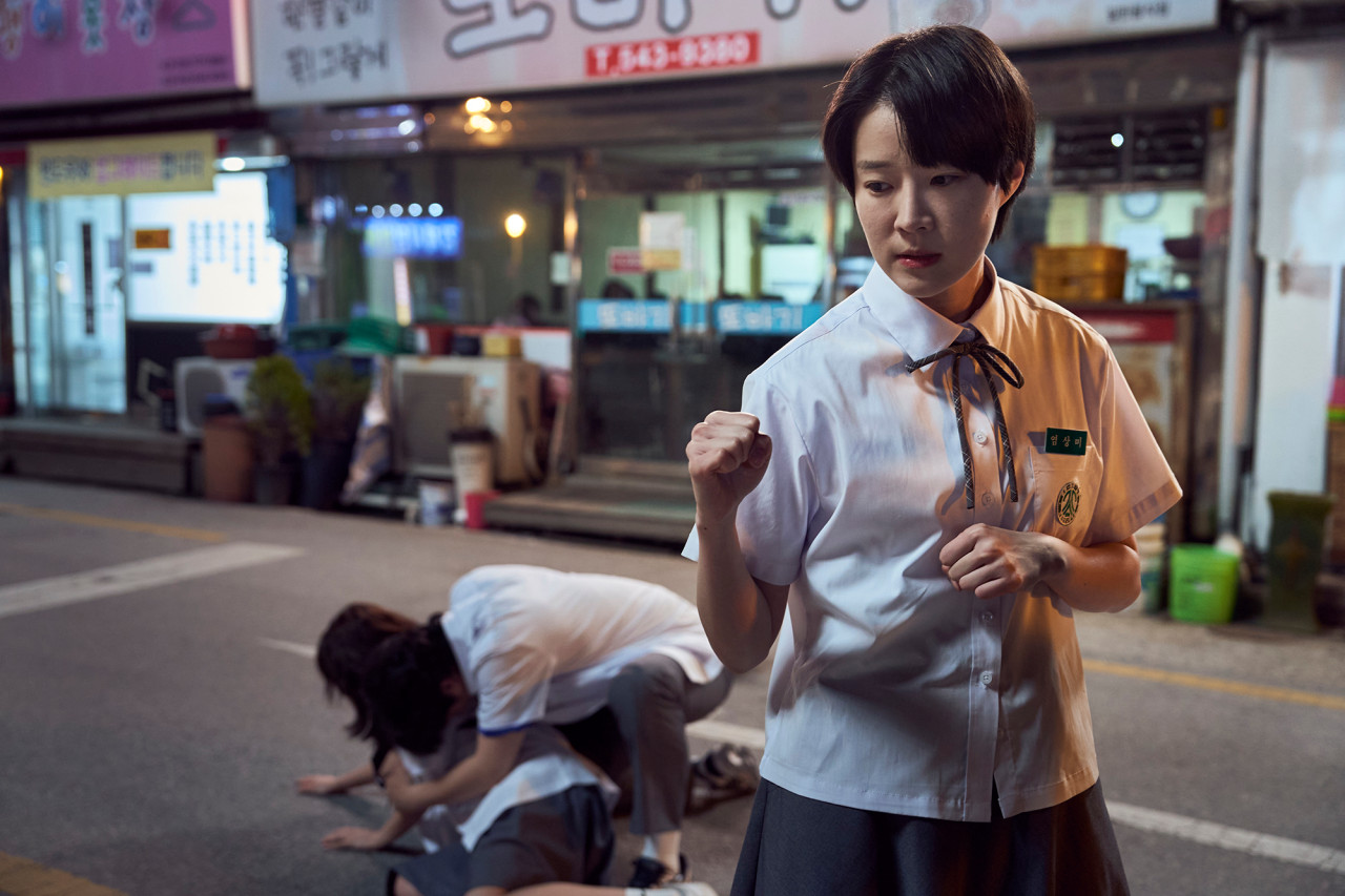 &lt;빅토리&gt;에 출연한 염지영 배우의 장면. [이미지출처=네이버 포토]