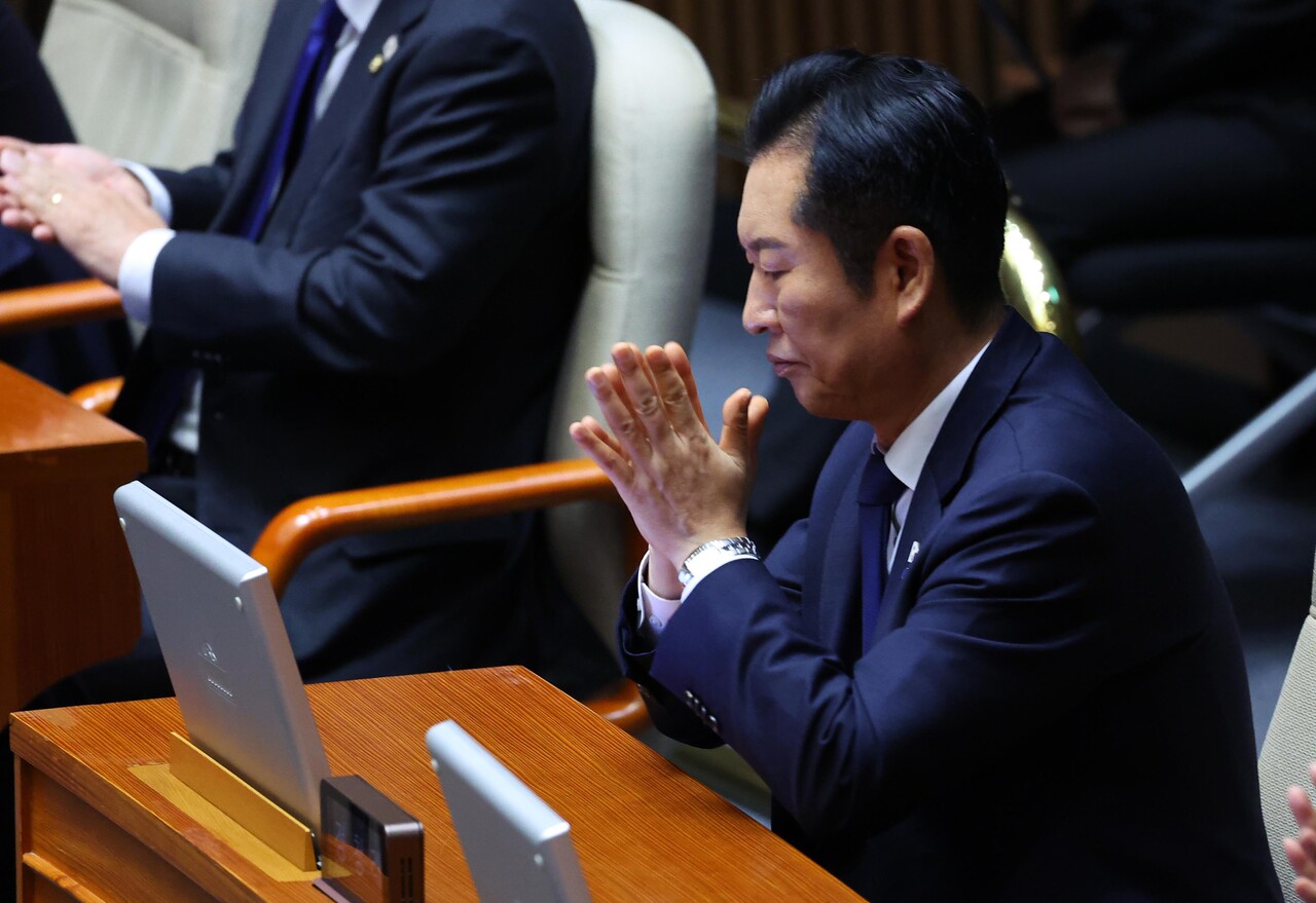  정청래 더불어민주당 대표가 지난 4일 서울 여의도 국회에서 이재명 대통령의 2026년도 정부 예산안에 대한 시정연설을 듣고 있다. [사진제공=뉴시스]