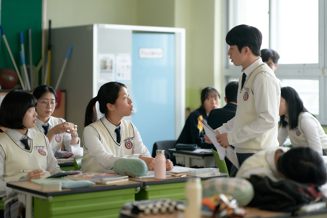 영화 <세계의 주인> 스틸컷 [사진 제공=네이버 영화]