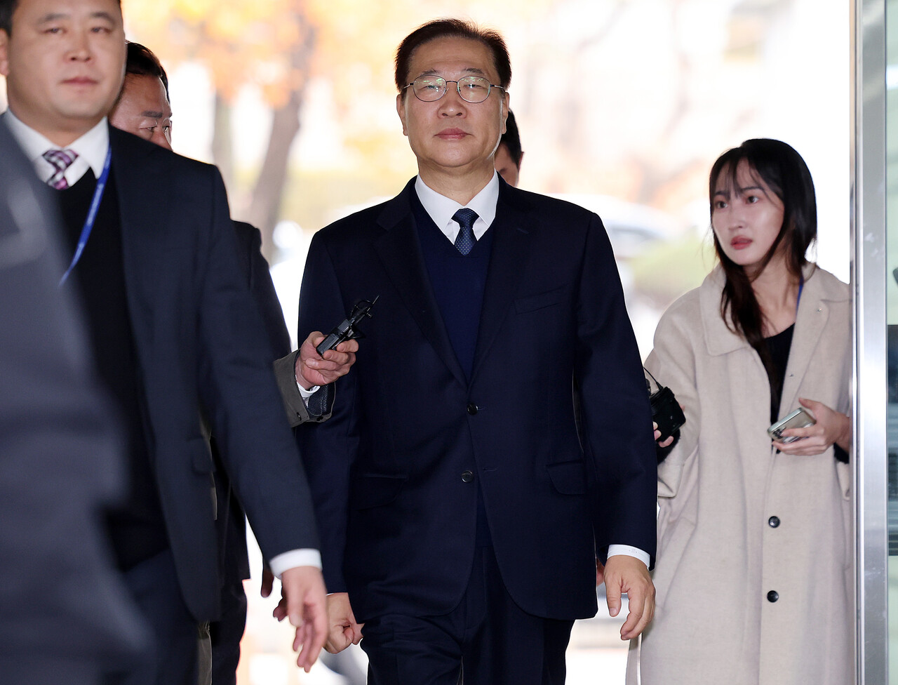 내란중요임무종사, 직권남용권리행사방해 혐의를 받고 있는 박성재 전 법무부 장관이 13일 오전 서울 서초구 서울중앙지방법원에서 열린 구속 전 피의자 심문(영장실질심사)에 출석하고 있다. [사진제공=뉴시스]