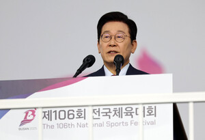 李대통령 지지율 52.2%…민주·국힘 격차 9.8%p
