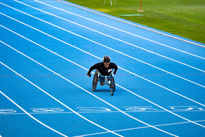 공공운동장서 쫓겨난 레이싱 휠체어...차별 논란 확산 - 뉴스 썸네일 이미지