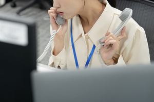 [휘낭시에 카페] AI 콜센터 시대에 ‘상담원 연결법’이라니