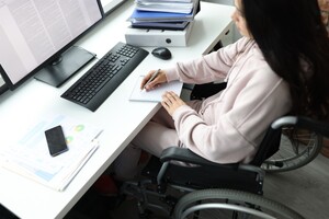 [데이터 팝콘] 장애인 기업·고용, 숫자는 웃지만... 체감은? - 뉴스 썸네일 이미지