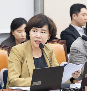 [국감 워치] 대학생 끌고 가 '프락치' 강요한 국가폭력...국방부 사과는... - 뉴스 썸네일 이미지